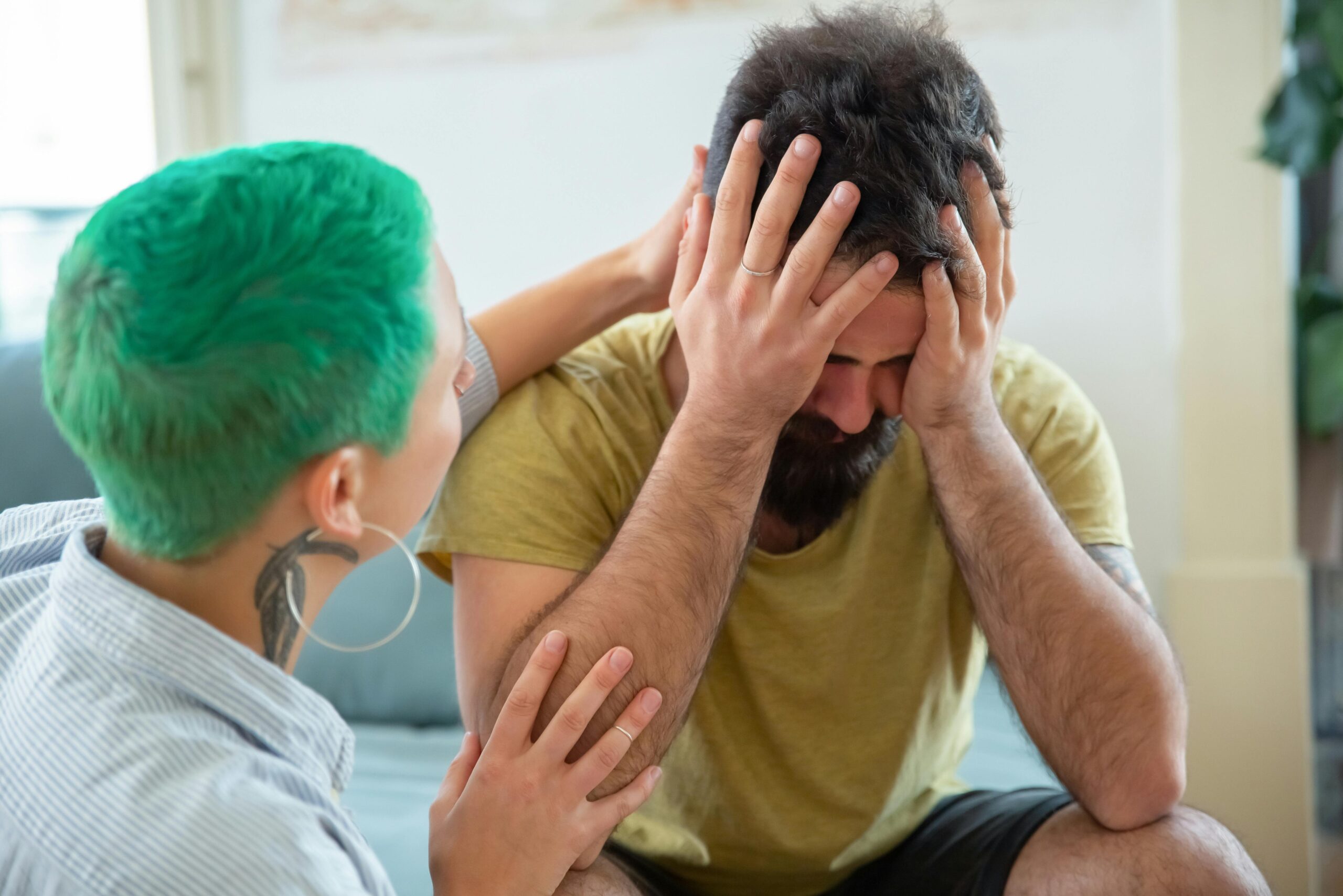 My Girlfriend Received a Rose Bouquet Delivery, but It Was Not from Me – The Truth behind It Turned My Life Upside Down